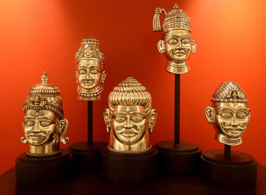 ExploreTrends in Silver Showpieces shiva mukhalingum to decore your home